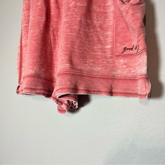 Free People Cozy Girl Distressed Pull On  Short Pink Red Size Large Burnout - Picture 4 of 8